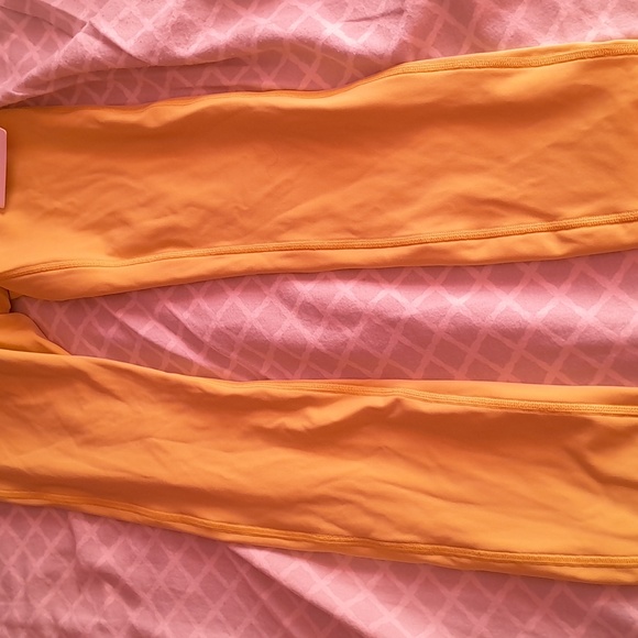 Lululemon leggings - Picture 2 of 4